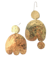 Load image into Gallery viewer, &#39;Moi et Toi&#39; (me and You) Hand hammered earrings
