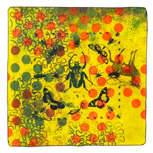 Load image into Gallery viewer, Furoshiki 4 -  reversible yellow with bugs and gun metal
